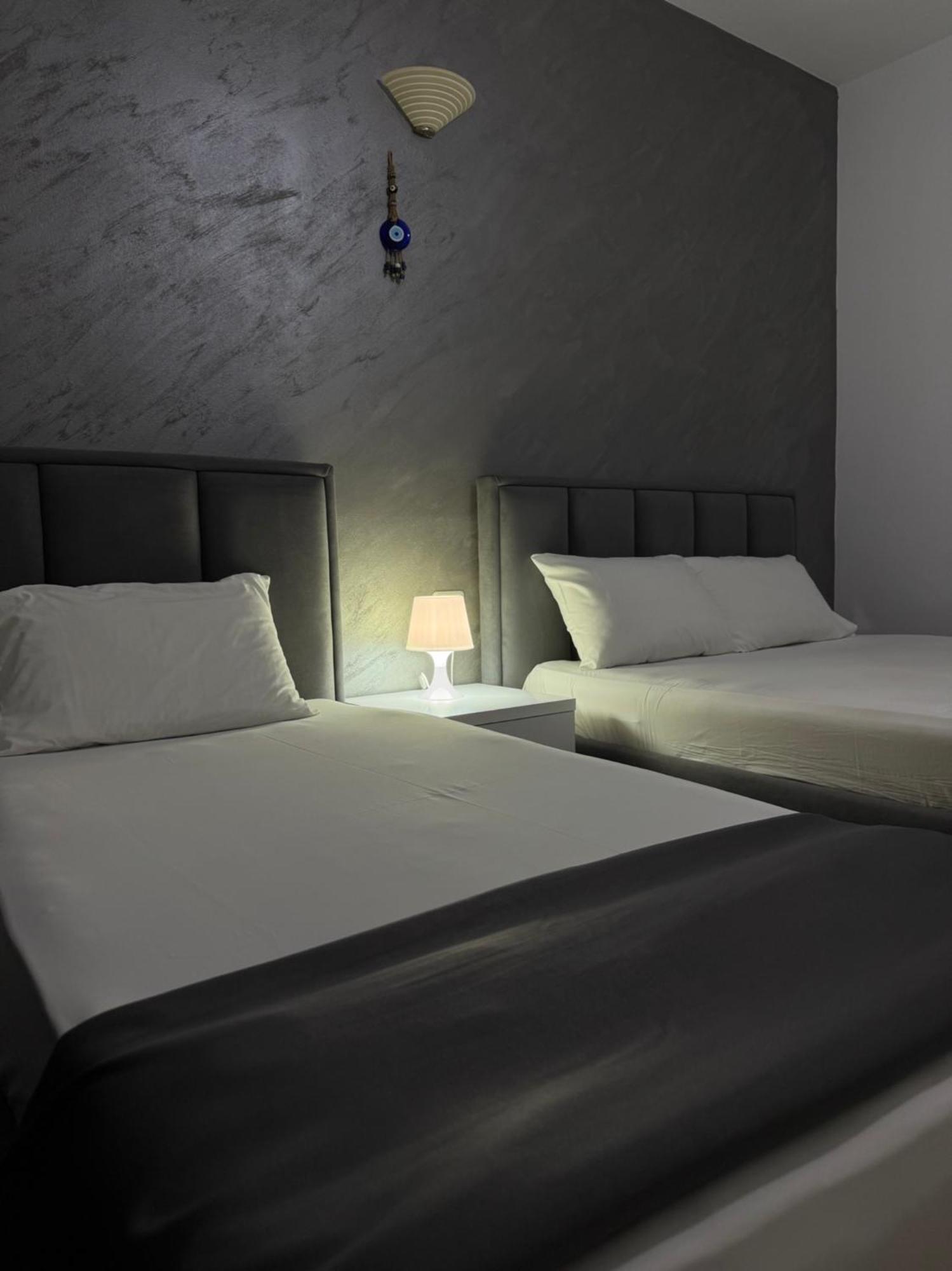 Hotel Two Mermaids Ксамил Экстерьер фото