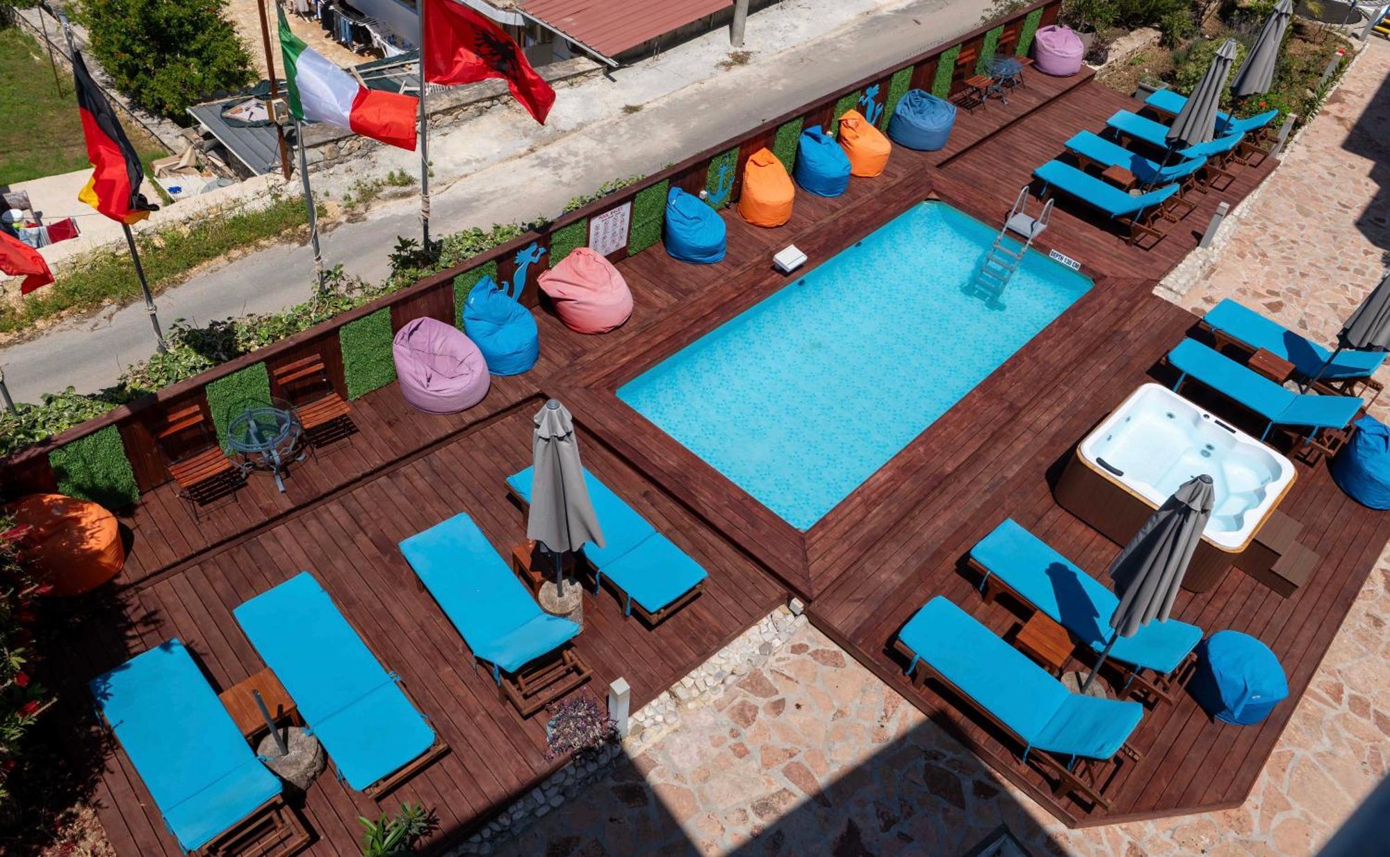 Hotel Two Mermaids Ксамил Экстерьер фото