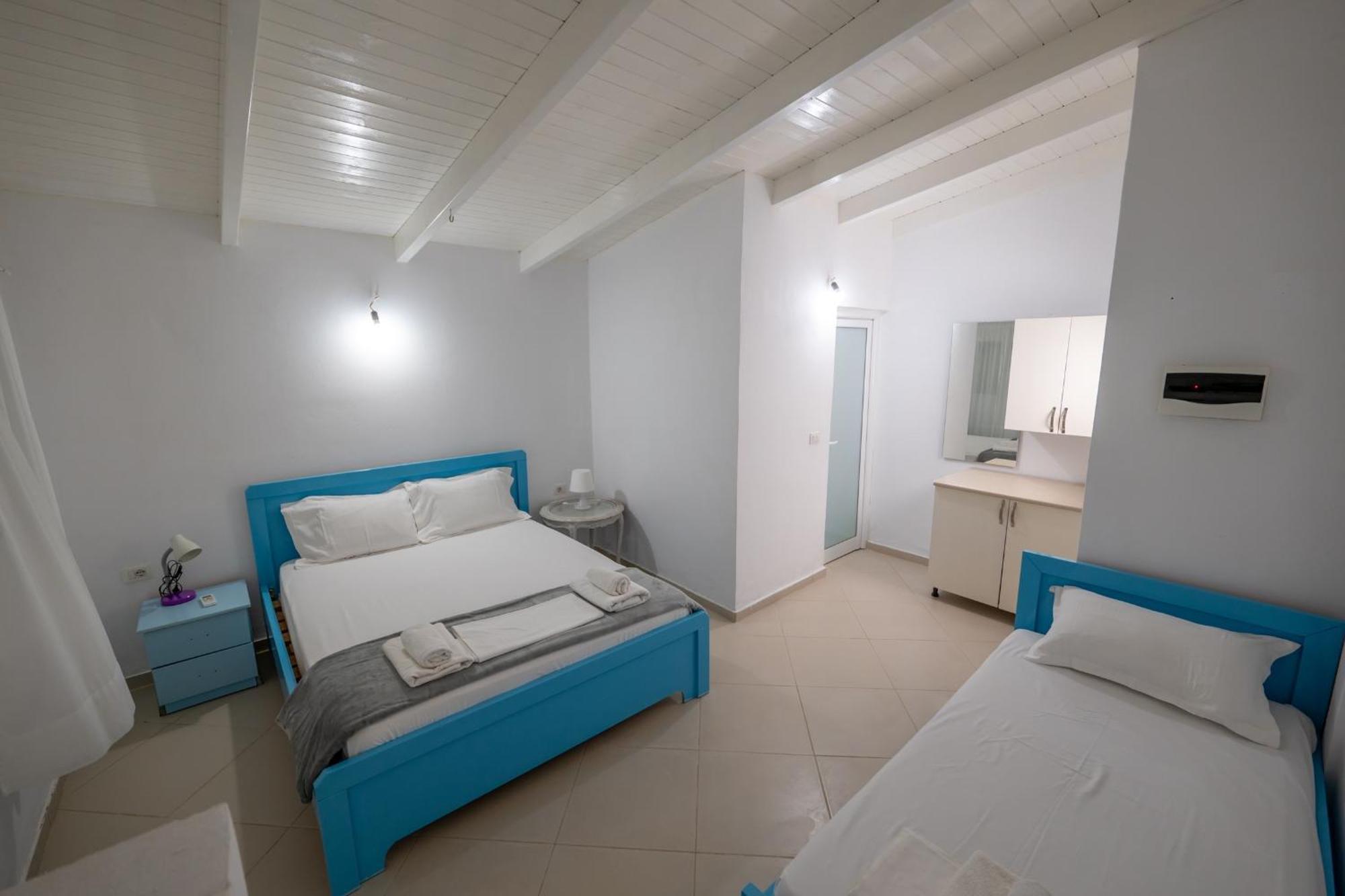 Hotel Two Mermaids Ксамил Экстерьер фото